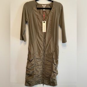 “Wearables” Brand Olive Green 3/4 Length Sleeve Dress with Ruching Size Medium